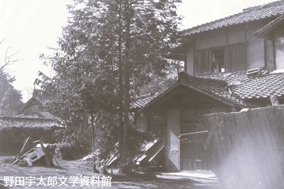 119-018-012熊本：熊本(S28.11.30)水害で荒れた北千段畑の漱石旧居.JPG
